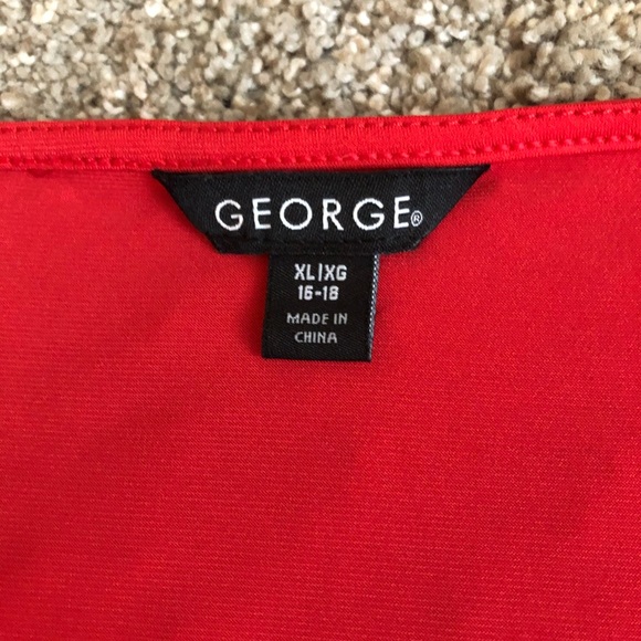 Red dress - Picture 3 of 3